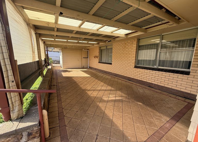 33 Baanga Road, Morphett Vale