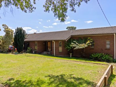 16 Rosevears Drive, Lanena