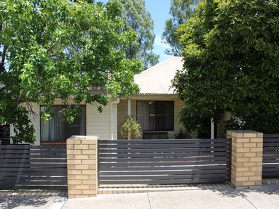 21 Specimen Hill Road, Golden Square