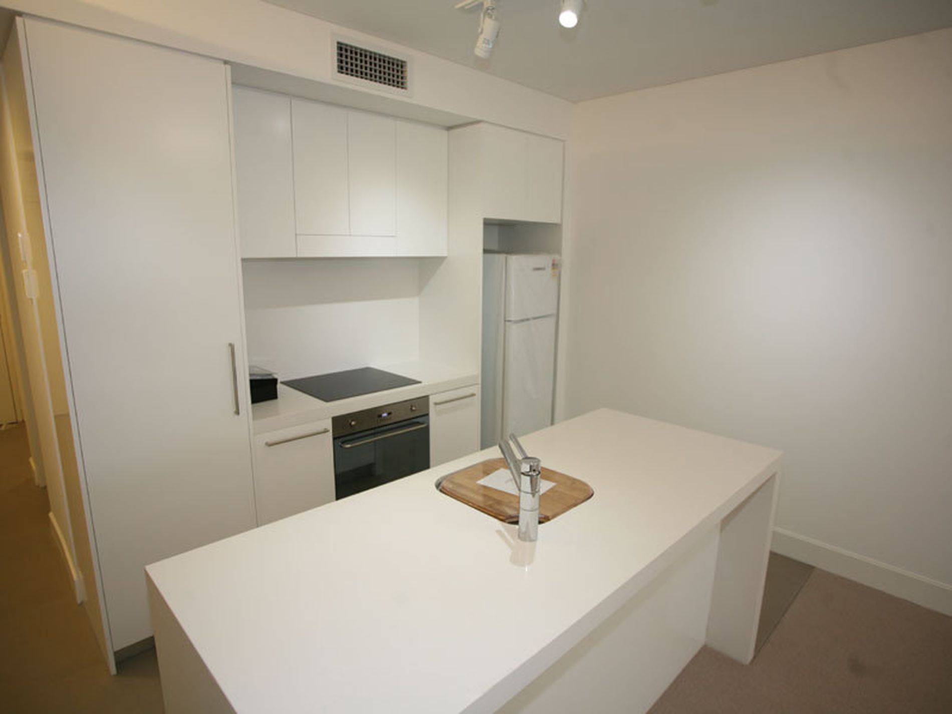 201 / 520 Cnr Miller Street & Palmer Street, Cammeray
