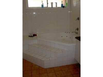 16 Selman Avenue, Newman