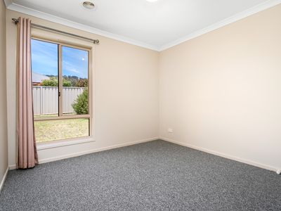 5 MACKEY STREET, Wodonga