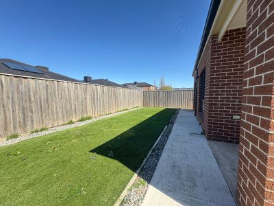 7 Razorbill Terrace, Werribee