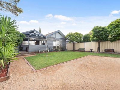 2 Gwelo Street, West Footscray