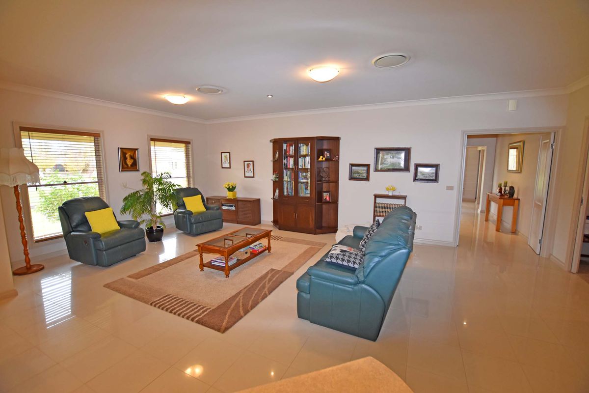 5 Gardadale Drive, Kyabram