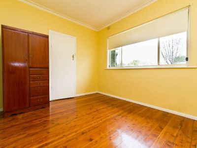 1075 Bardia Street, North Albury