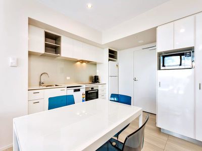 2002 / 659 Murray Street, West Perth