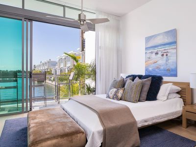 7104 / 2 Ephraim Island Parade, Paradise Point