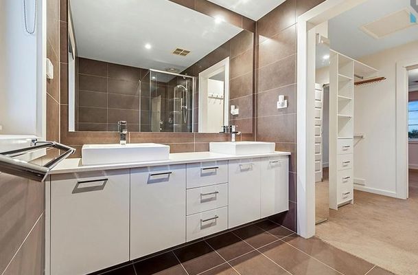 25 Glencairn Drive, Greenvale