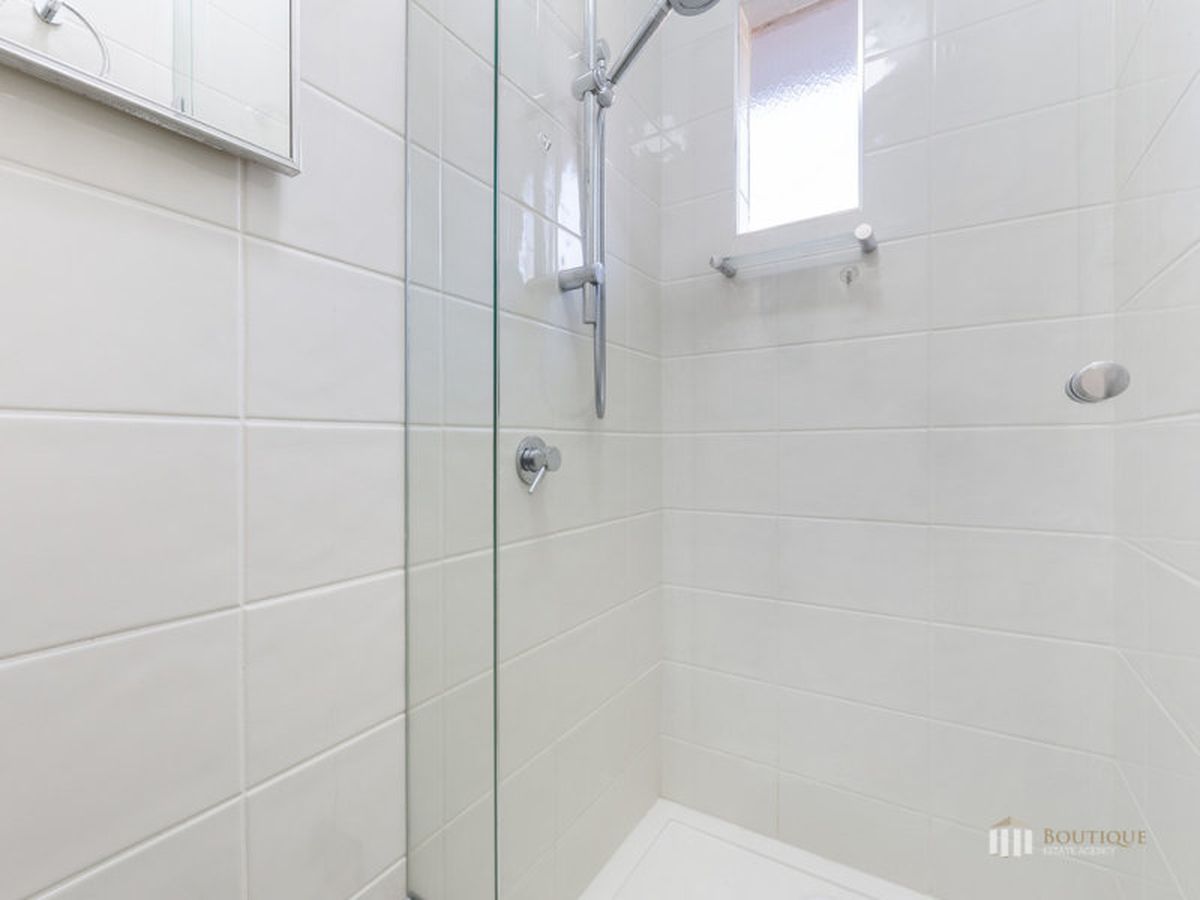 21 DORSET ROAD, Dandenong North