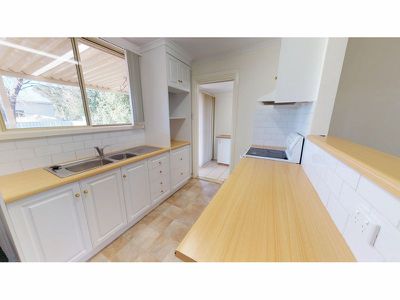 102 Myall Street, Dubbo