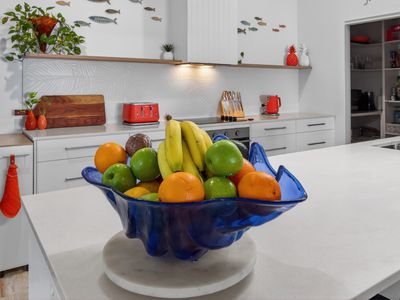 8 Blackcurrant Drive, Hideaway Bay