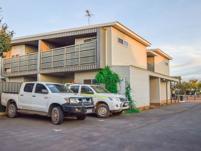 2 / 13 Mooring Loop, South Hedland