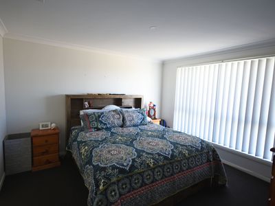 63  Champagne Drive, Dubbo