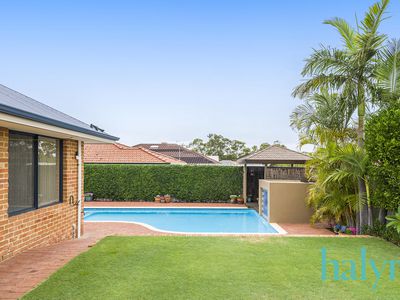 11 Heysen Crest, Woodvale