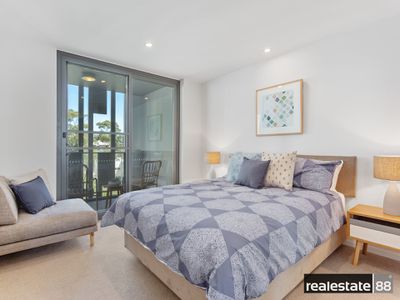 81 / 172 Railway Parade, West Leederville