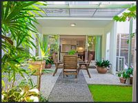 9 / 10 Grand Parade, Kawana Island