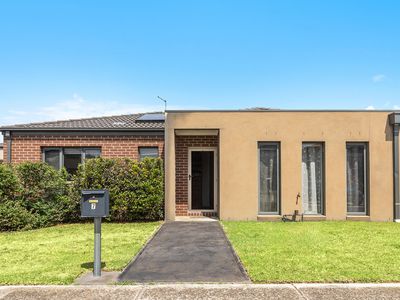 7 / 27 Jacaranda Drive, Carrum Downs