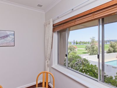 202 / 106 Terrace Road, East Perth