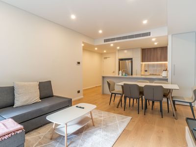 232 / 20 George Julius Avenue, Zetland