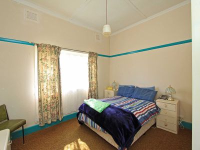 33 Victoria Hill Road, Heathcote