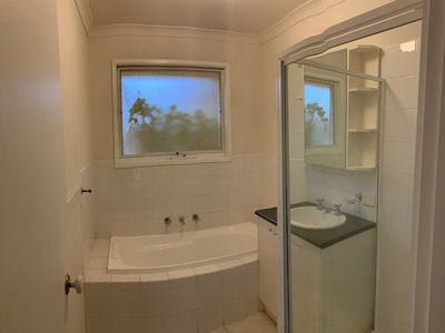 2 / 381 Blackburn Road, Burwood East