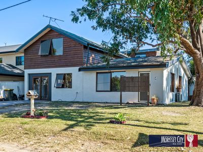 7 Bardon Lane , Brightwaters