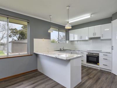 18 Emily Street, Millicent