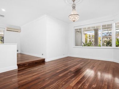 15 Ten Seldam Circle, Winthrop