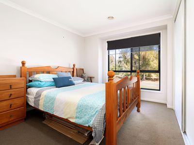 25 MORTIMER TERRACE, Leneva
