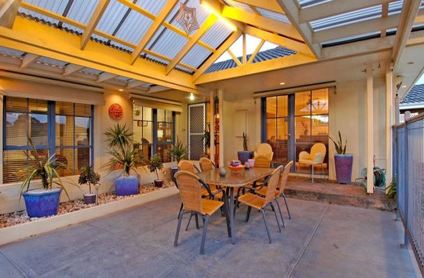 10 Conifer Close, Gladstone Park