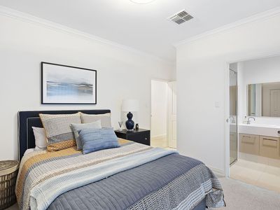 31 Goldsworthy Road, Claremont