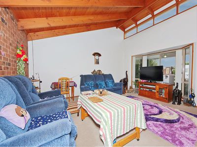 2 / 69 Bartlett Crescent, Hoppers Crossing