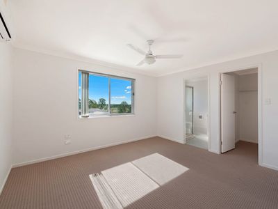 18 Mcveigh Street, Pimpama