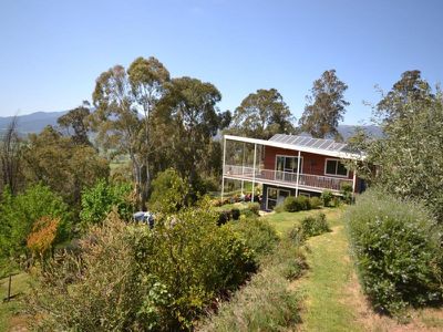 36 Sunrise Lane , Tawonga South