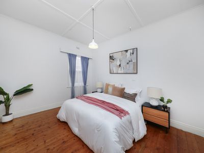 18 Roxburgh Street, Ascot Vale
