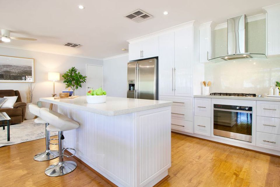 27 Holcombe Road , Warnbro