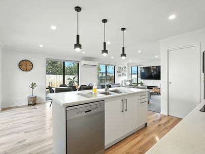 10 Fritton Drive, Dover