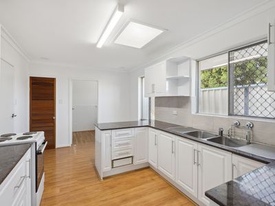 1 / 28 Harrowshill Road, Morley
