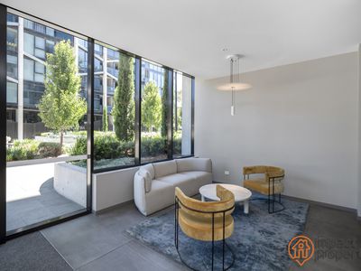 402 / 83 Cooyong Street, Reid