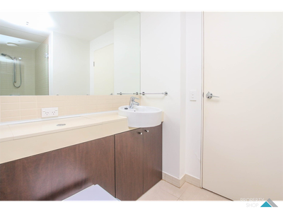 319 / 1 Marlin Parade, Cairns City