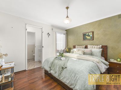 2 Thomas Court, Hallam