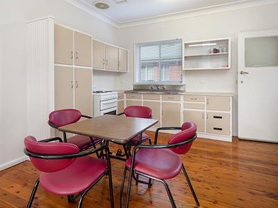 1 / 52 MAYFAIR DRIVE, Wodonga