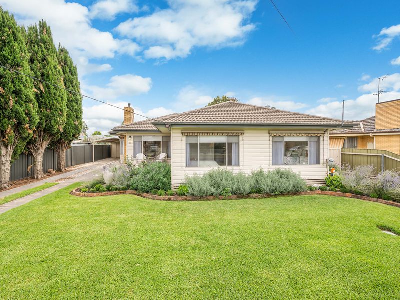 17 Scoresby Avenue, Shepparton