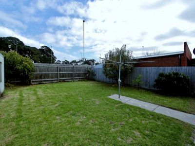 24 Miranda Close, Clayton South