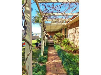 7 Lakewood Grove, Burrill Lake