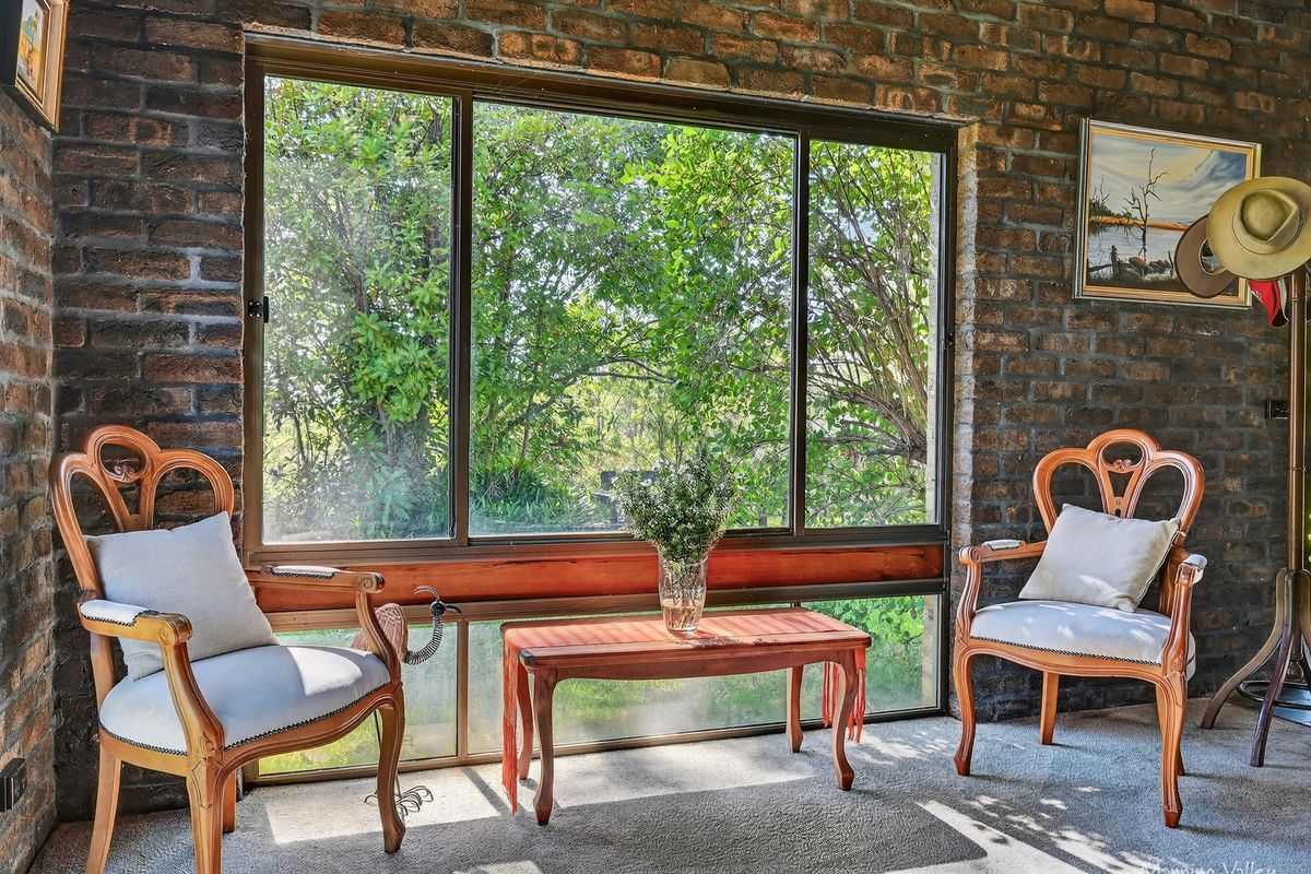 467 Tallwood Drive, Rainbow Flat