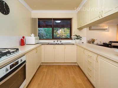 2 OPAL COURT, Wodonga