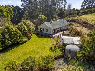 5C Janet Frame Way, Whitemans Valley