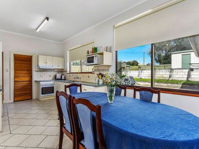 22 Monash Terrace, Millicent